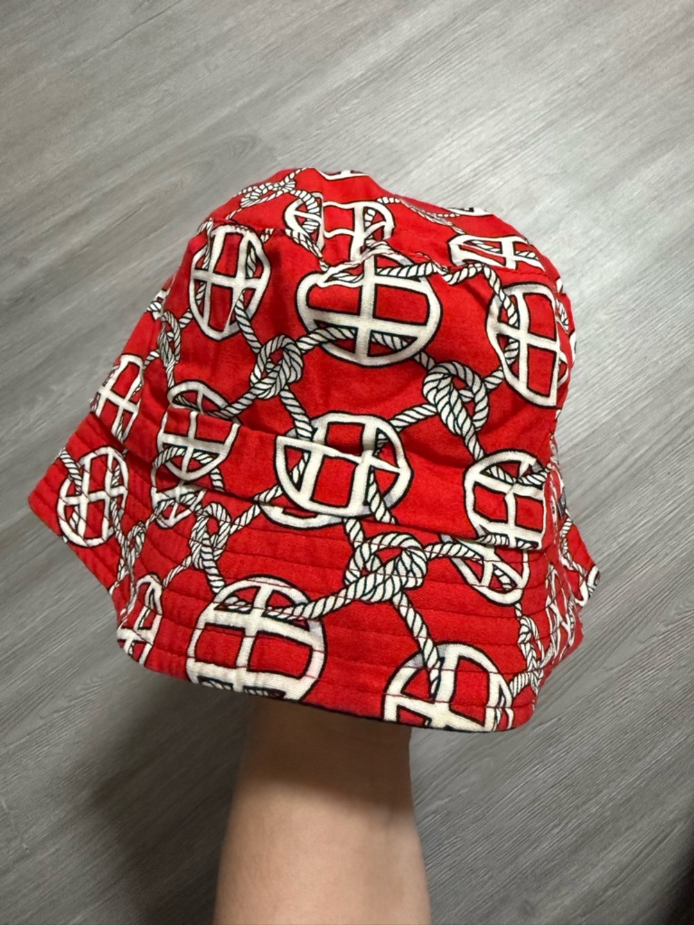 HUF Reversible Red Rope & Wheel Pattern Bucket Hat - Picture 2 of 6